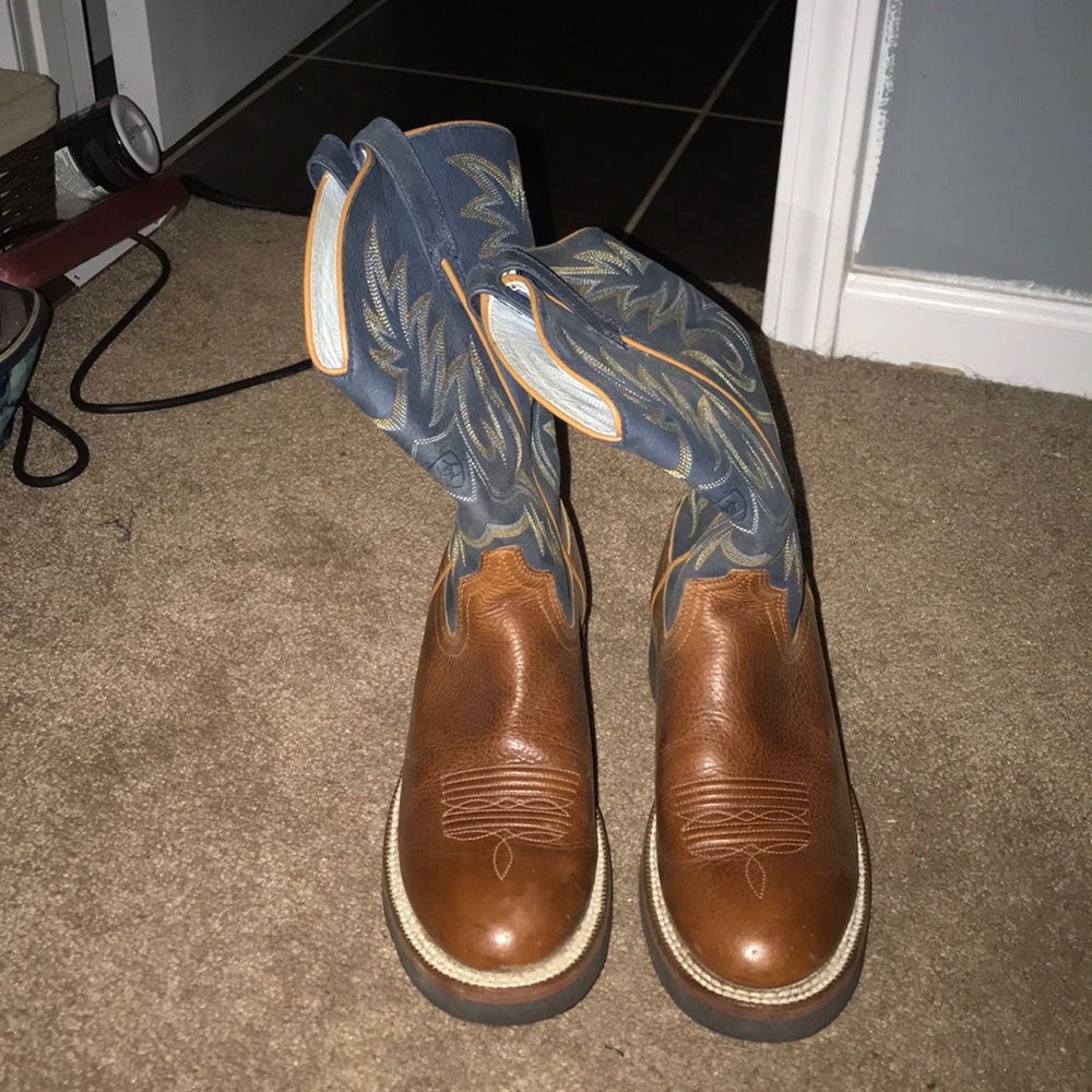 Arita boots